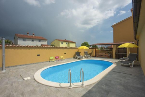 Villa mit privatem Pool, Klima, WLAN, BBQ und guter Lage